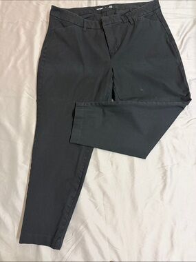 Old Navy Black High-Rise Pixie Pants